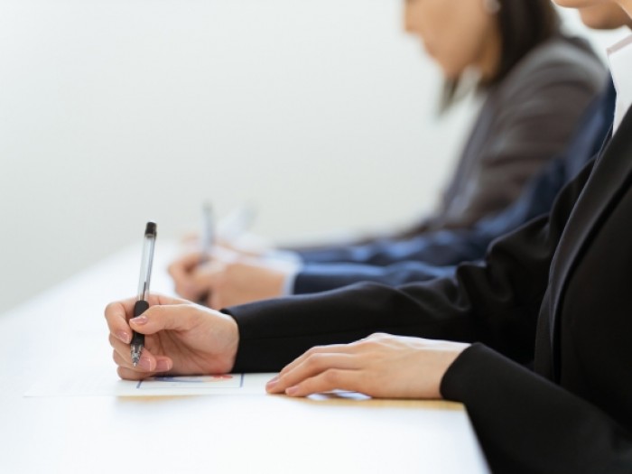 【79期向け】司法修習の分野別実務修習の内容・流れ・修習地を徹底解説｜全国一斉起案や先輩の体験談も紹介