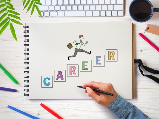 弁護士向け│弁護士・法務求人の選び方と応募スケジュール戦略｜転職成功のための求人選定・応募タイミングのポイントを解説